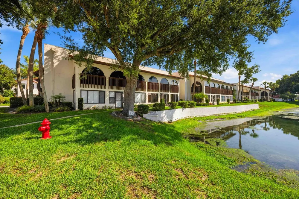 6204 COUNTRY CLUB DRIVE #F24 Lake Wales, FL 33898