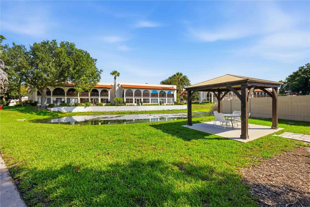 6204 COUNTRY CLUB DRIVE #F24 Lake Wales, FL 33898
