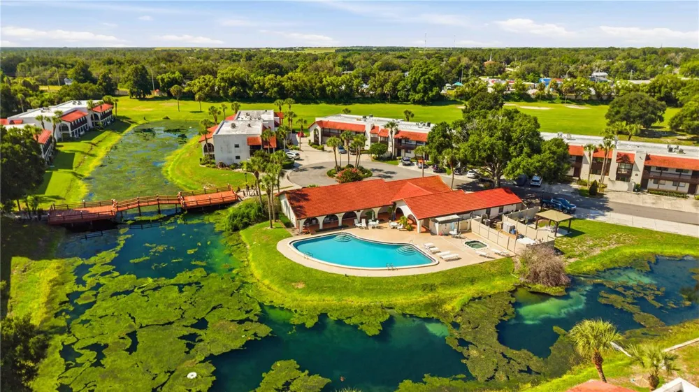 6204 COUNTRY CLUB DRIVE #F24 Lake Wales, FL 33898