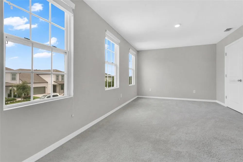 9169 WAVERLY WALK DRIVE Orlando, FL 32817