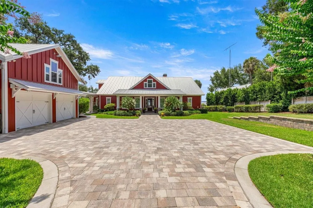 11940 SE 128TH PLACE ROAD Ocklawaha, FL 32179