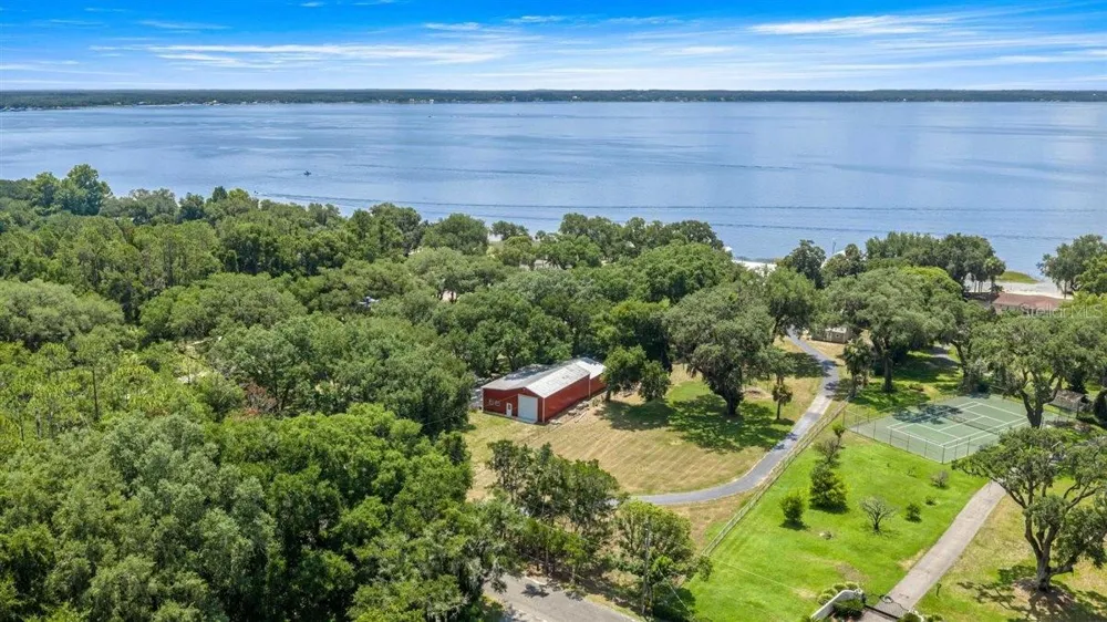 11940 SE 128TH PLACE ROAD Ocklawaha, FL 32179