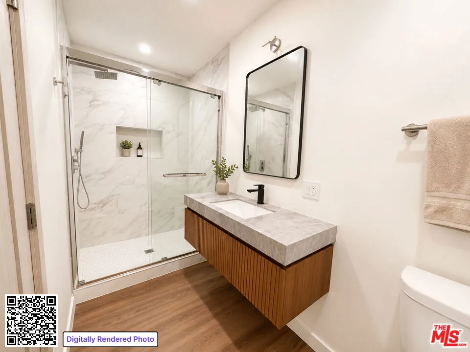 2449 Beachwood Drive #11 Hollywood Hills, CA 90068