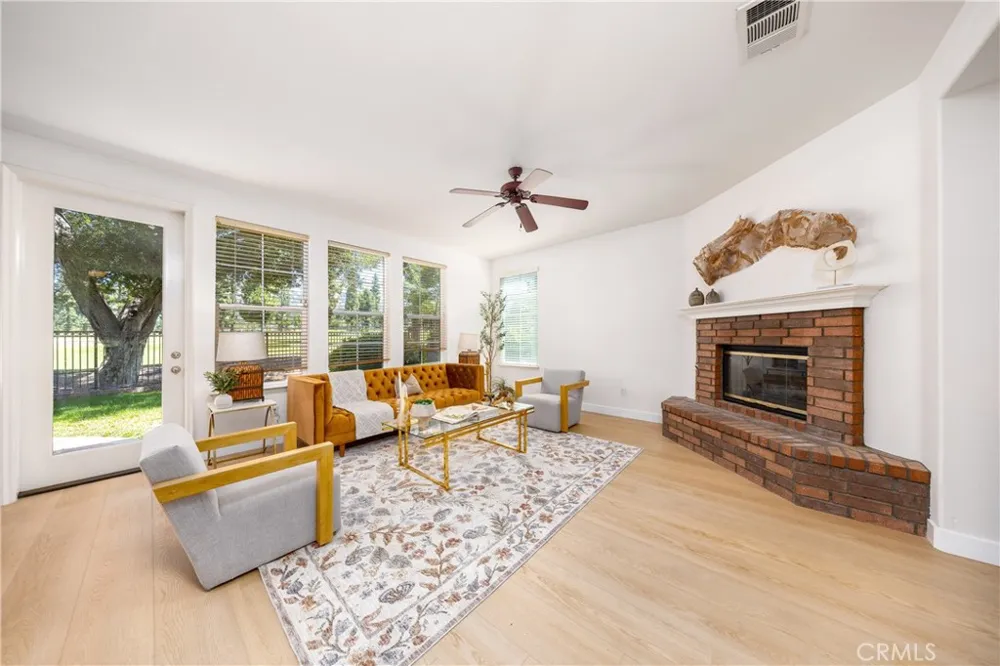2225 Saratoga Lane Glendora, CA 91741