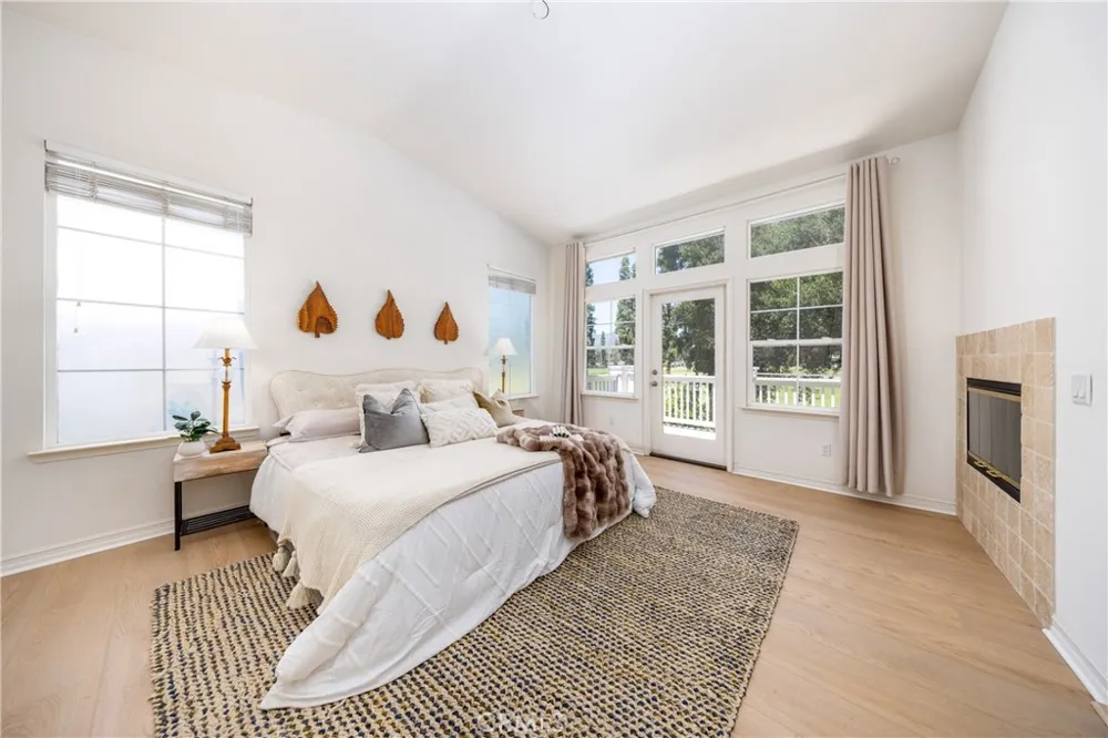2225 Saratoga Lane Glendora, CA 91741