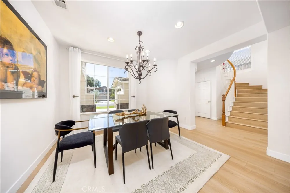 2225 Saratoga Lane Glendora, CA 91741