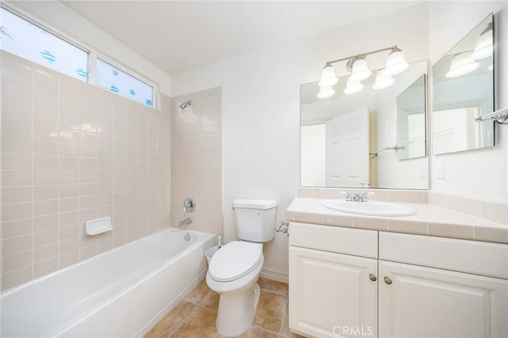 2225 Saratoga Lane Glendora, CA 91741