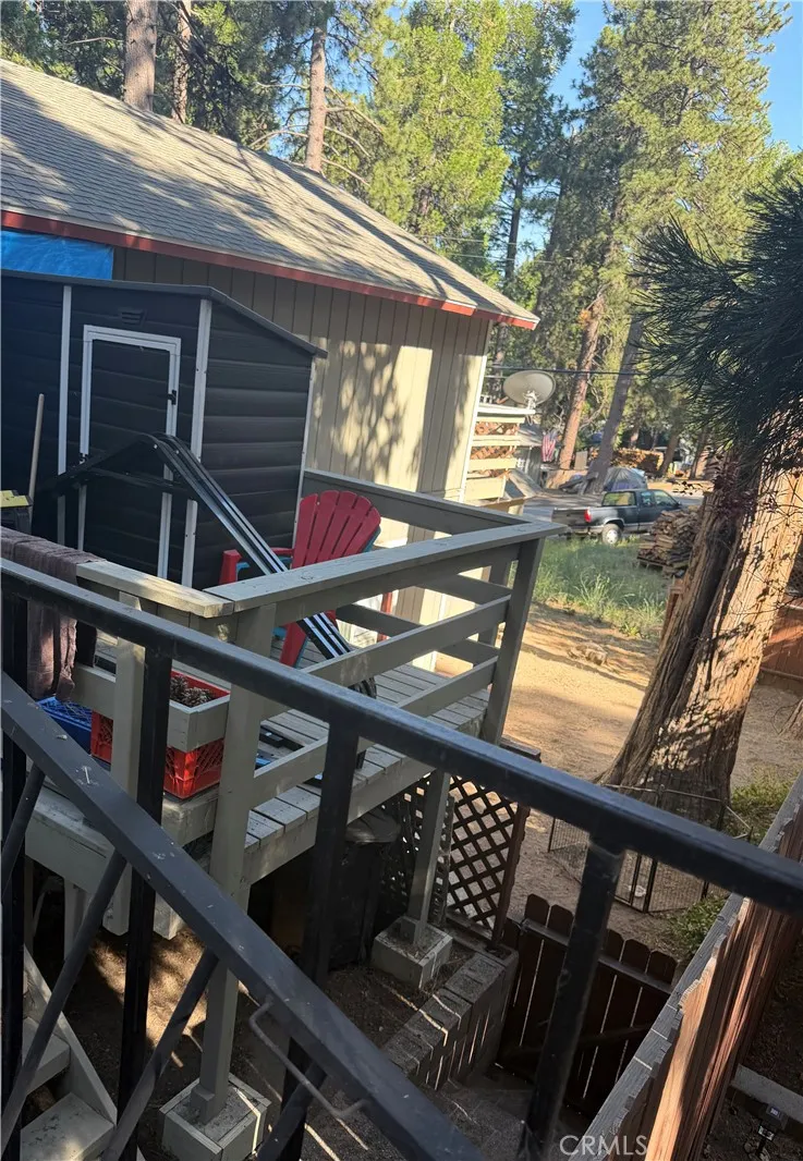 31861 Hollow Way Running Springs, CA 92382
