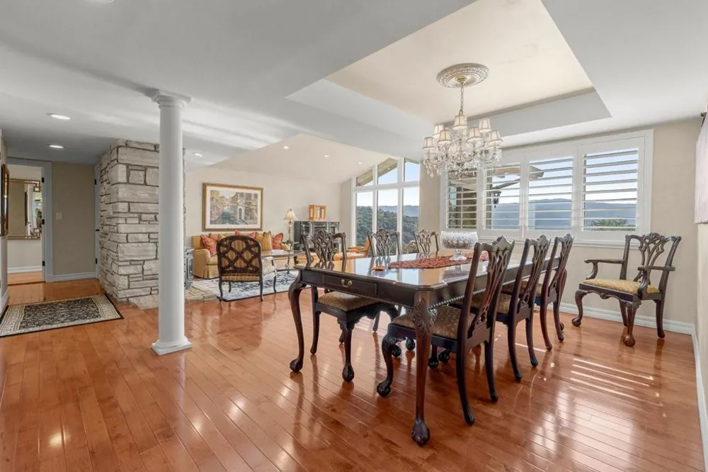 15333 Kennedy Road Los Gatos, CA 95032