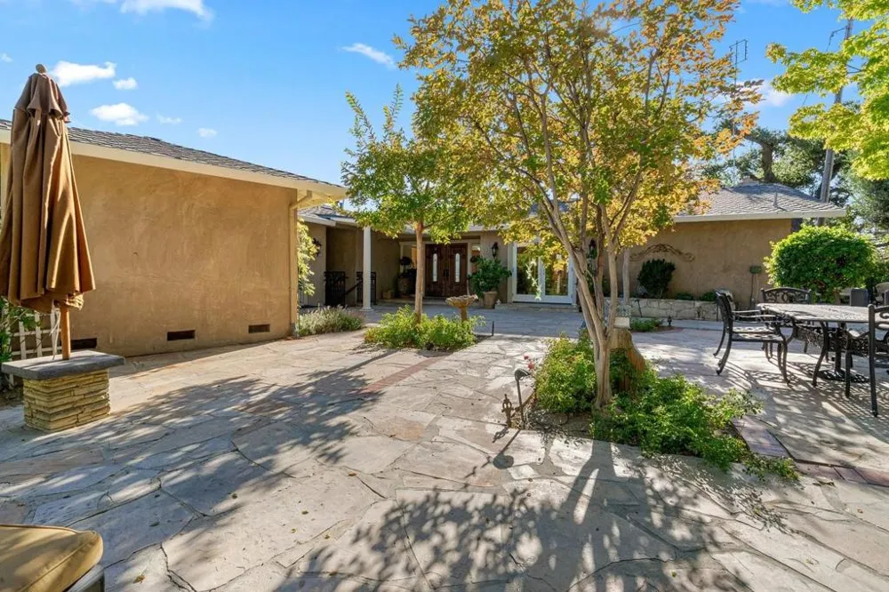 15333 Kennedy Road Los Gatos, CA 95032