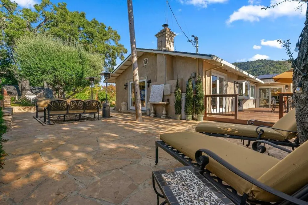 15333 Kennedy Road Los Gatos, CA 95032