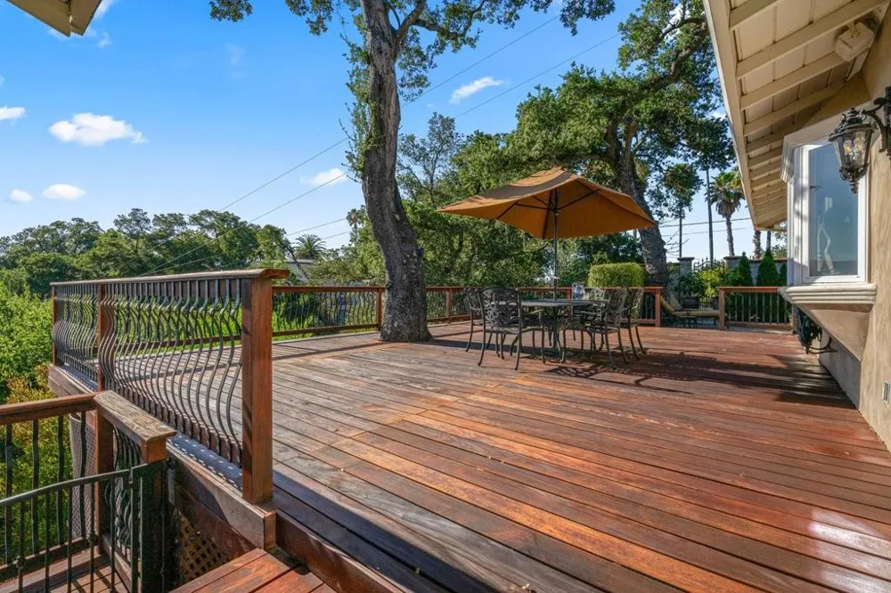 15333 Kennedy Road Los Gatos, CA 95032