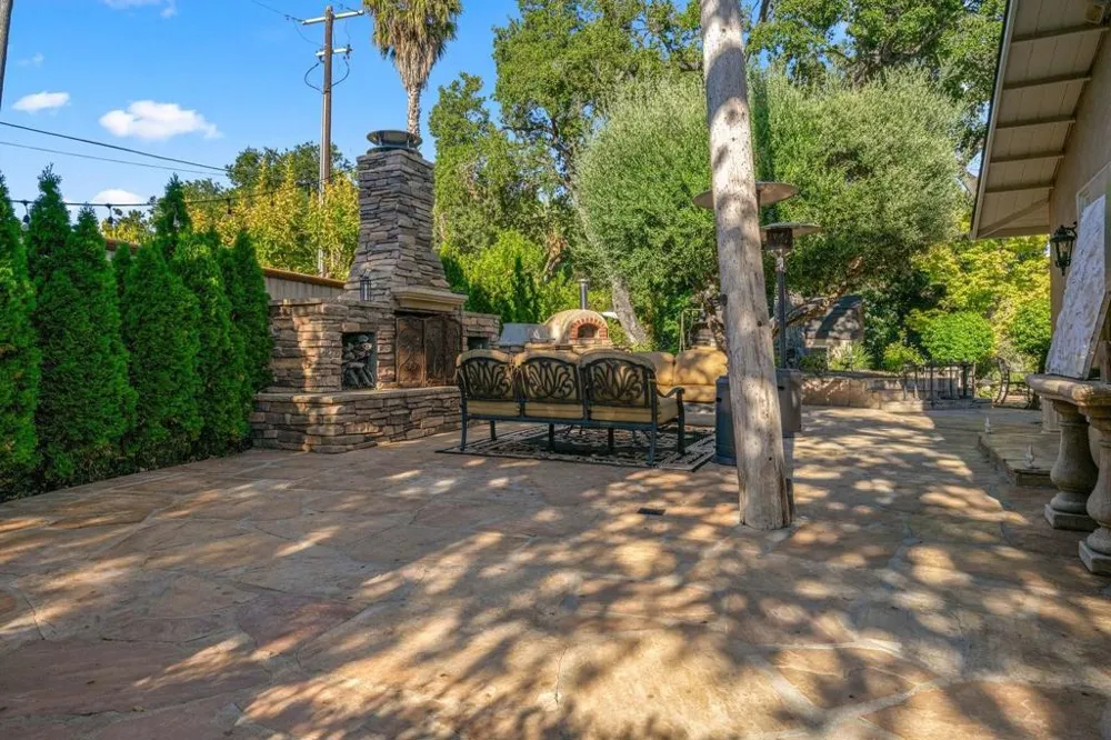 15333 Kennedy Road Los Gatos, CA 95032