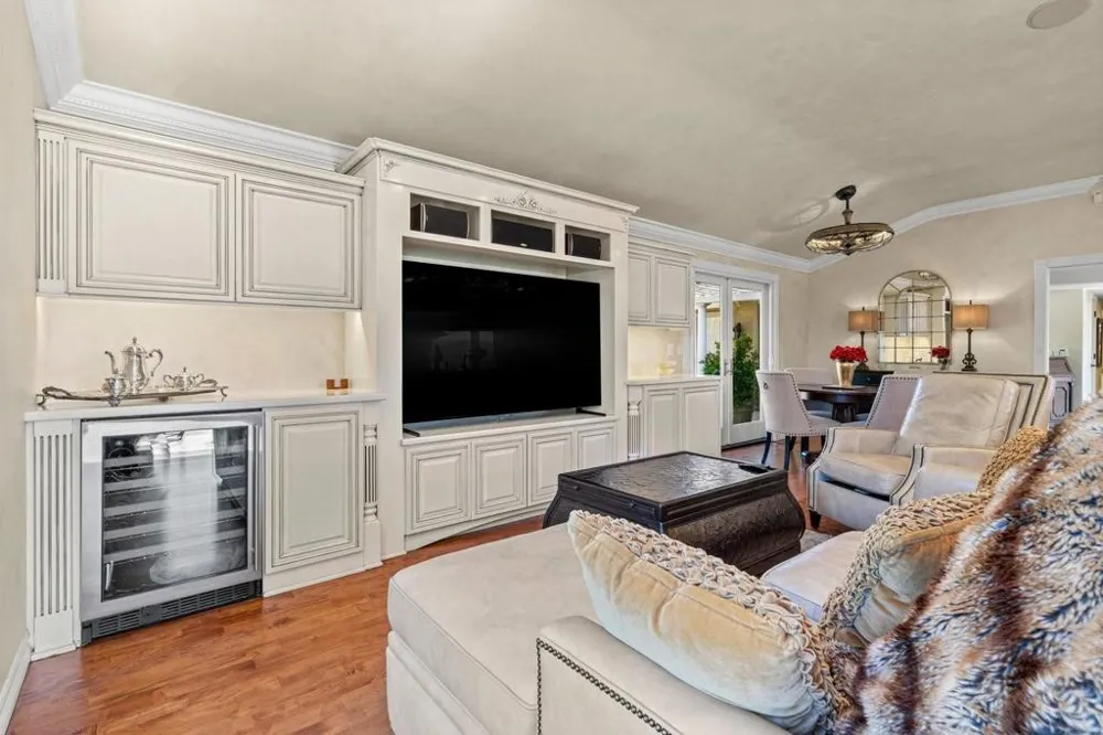 15333 Kennedy Road Los Gatos, CA 95032