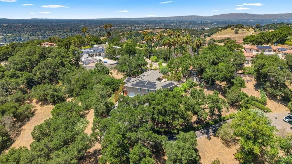 15333 Kennedy Road Los Gatos, CA 95032
