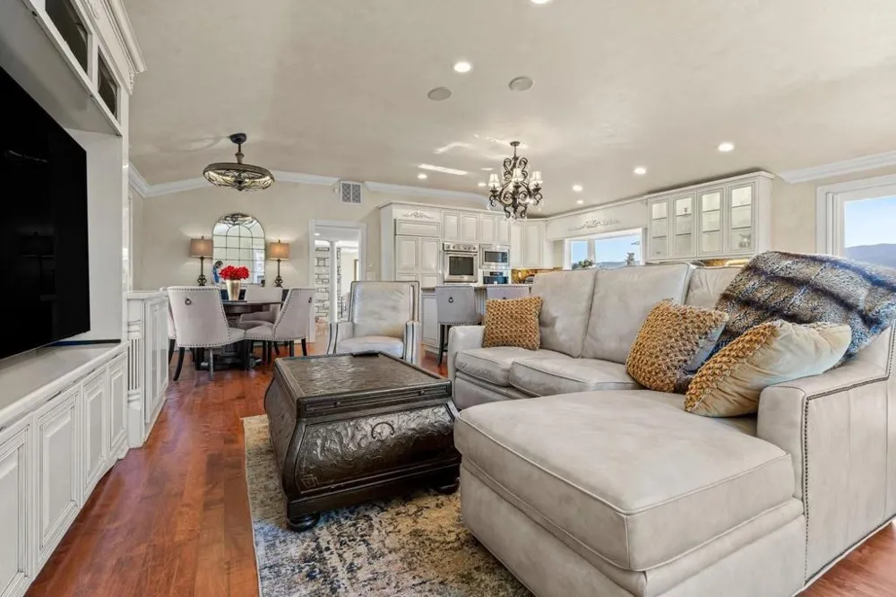 15333 Kennedy Road Los Gatos, CA 95032