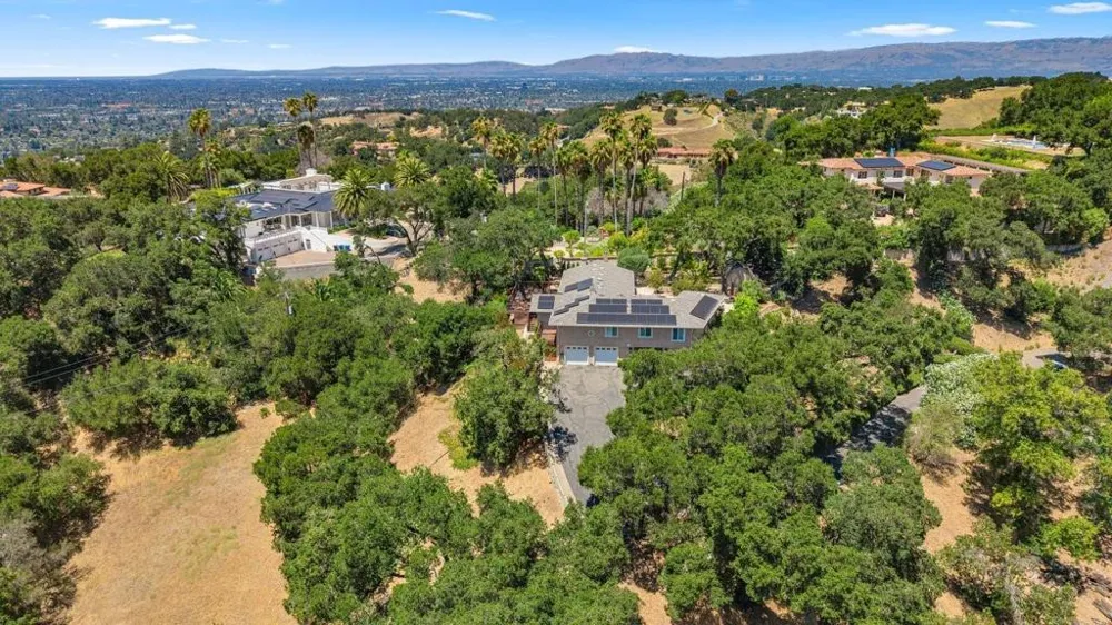 15333 Kennedy Road Los Gatos, CA 95032