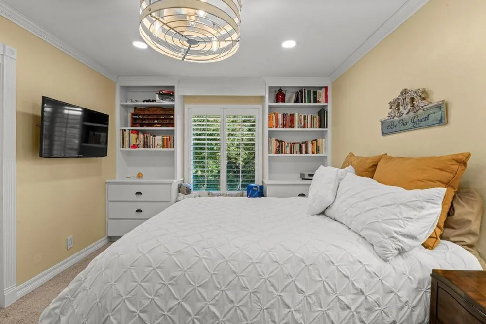 15333 Kennedy Road Los Gatos, CA 95032
