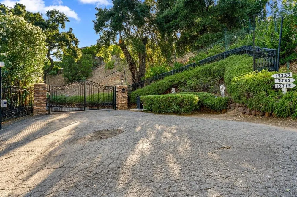 15333 Kennedy Road Los Gatos, CA 95032