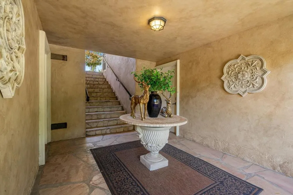 15333 Kennedy Road Los Gatos, CA 95032