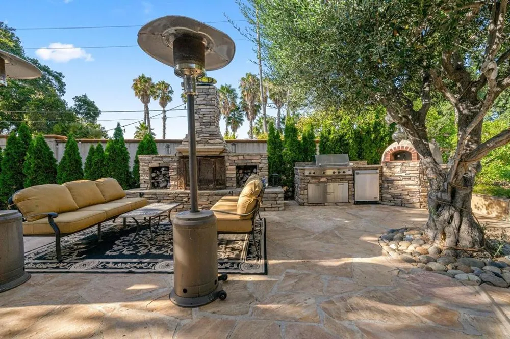 15333 Kennedy Road Los Gatos, CA 95032