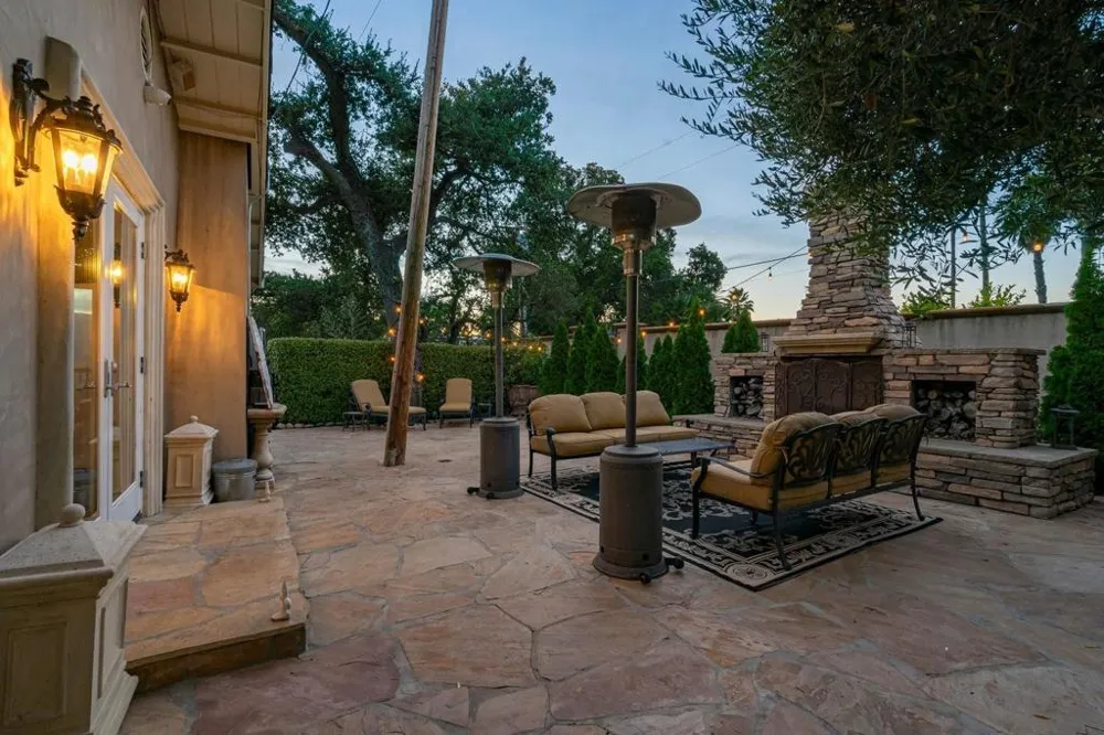 15333 Kennedy Road Los Gatos, CA 95032