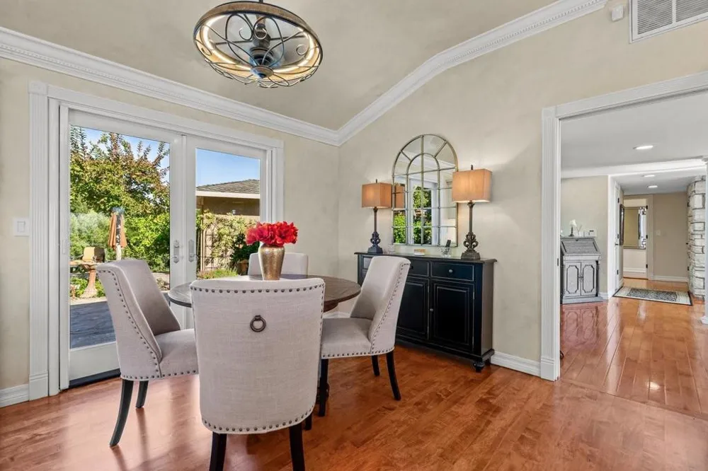 15333 Kennedy Road Los Gatos, CA 95032