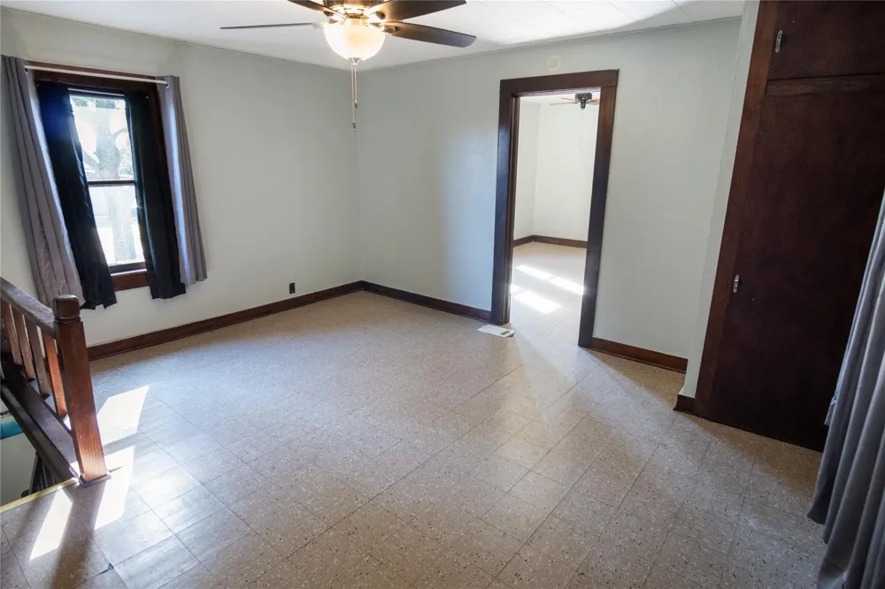 1977 E 7th Street High Island, TX 77623