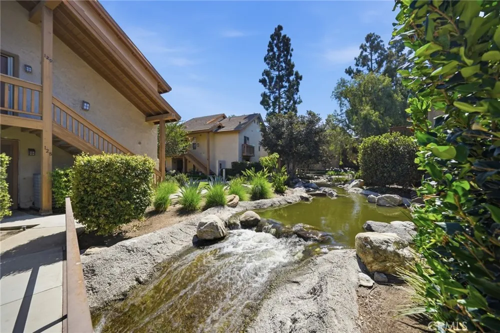 127 Lemon Irvine, CA 92618
