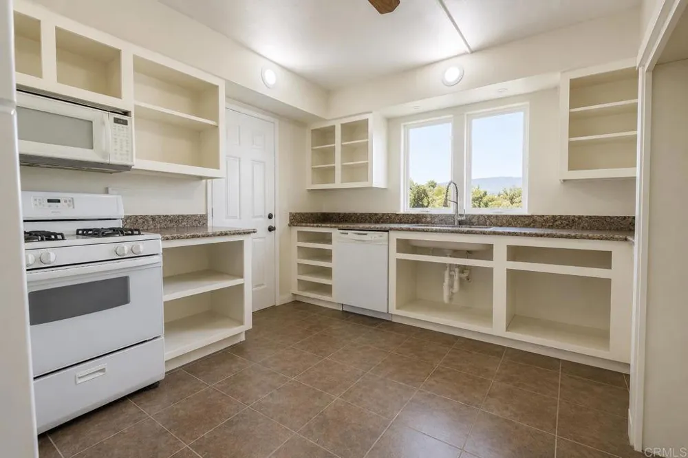13765 Fremont Street Trona, CA 93562