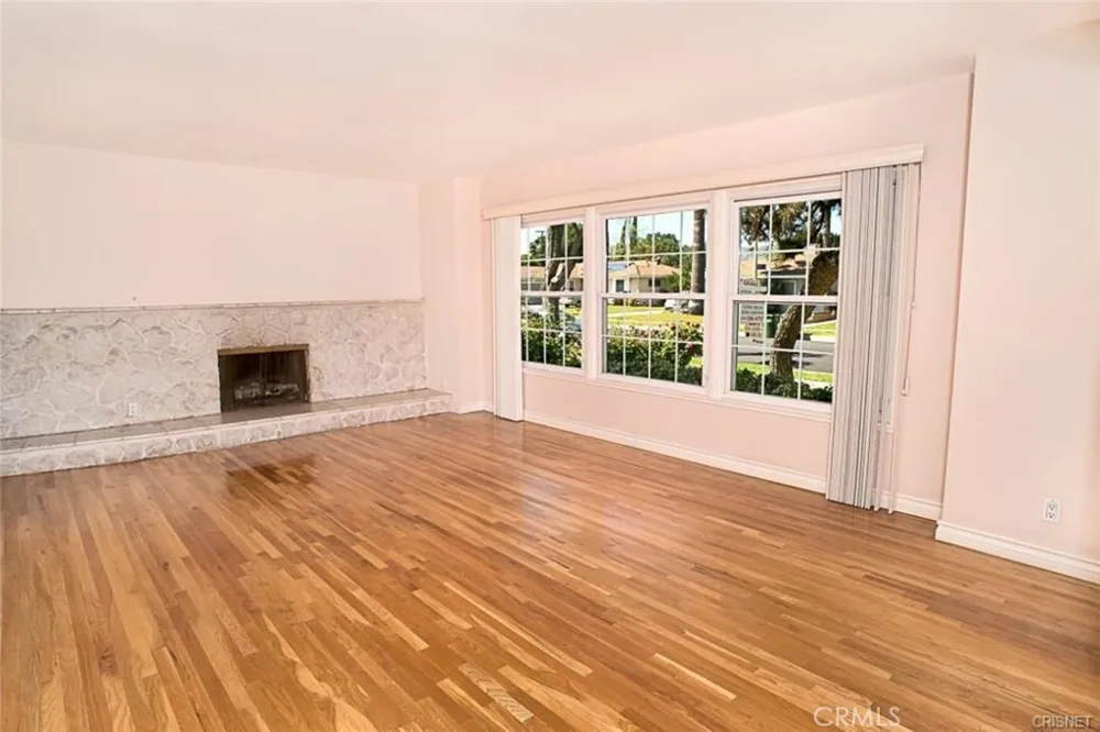 16816 Septo Street Granada Hills, CA 91343