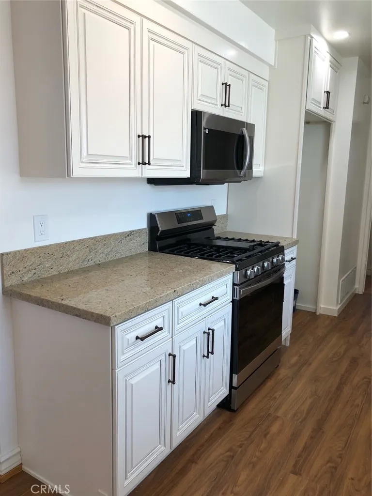 16816 Septo Street Granada Hills, CA 91343