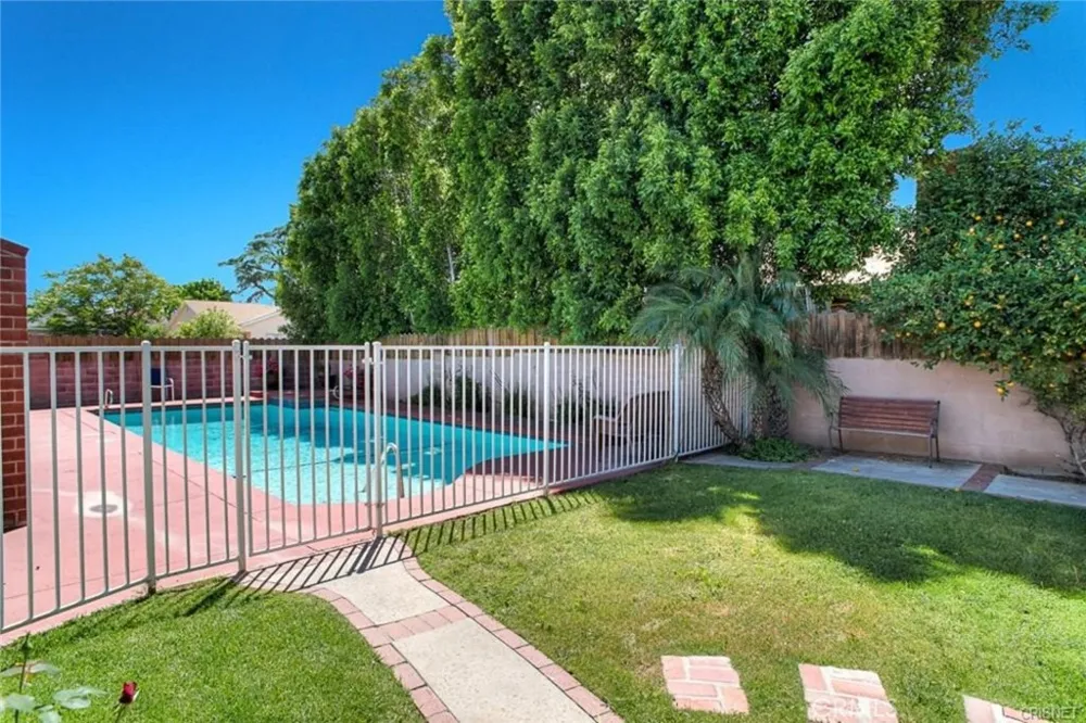 16816 Septo Street Granada Hills, CA 91343