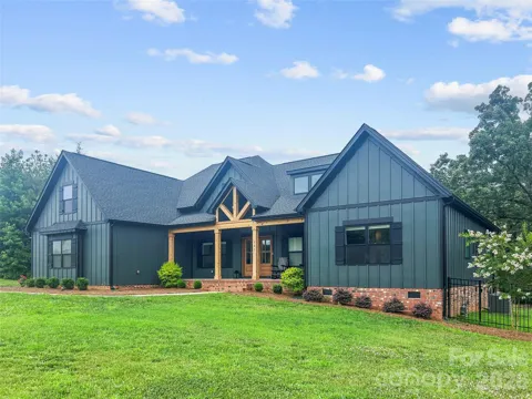501 Edmunds Lane