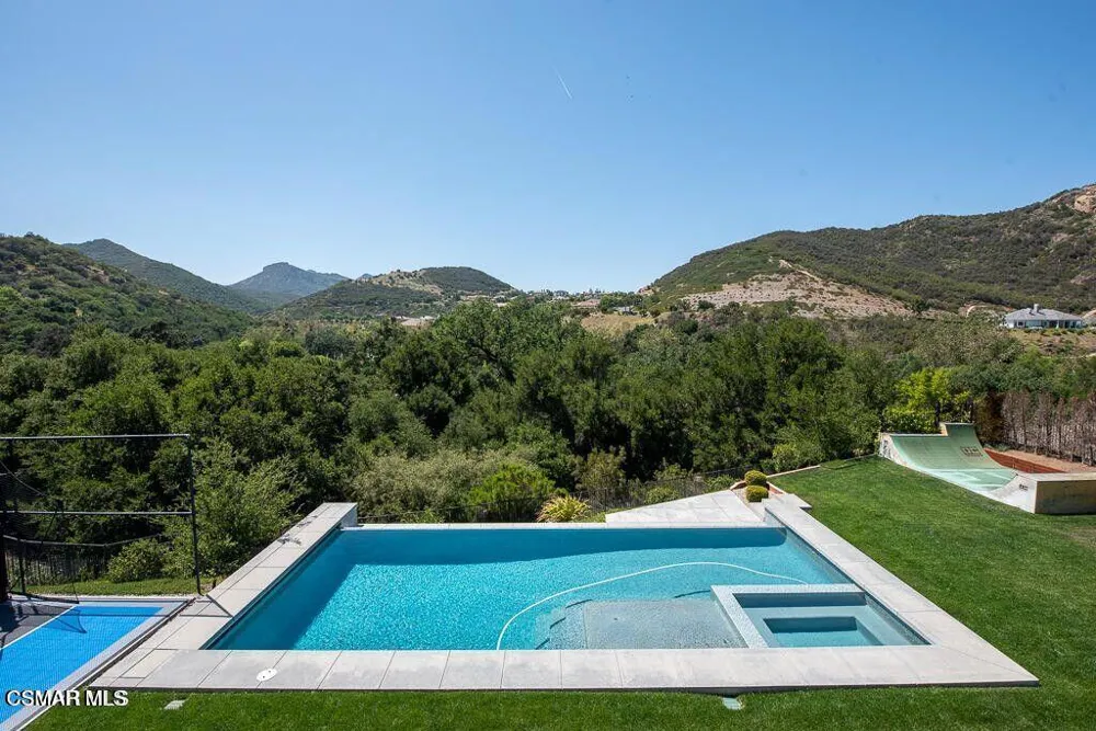 2969 Calbourne Lane Westlake Village, CA 91361