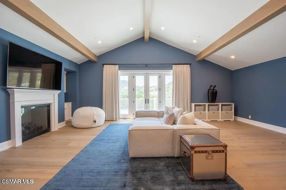 2969 Calbourne Lane Westlake Village, CA 91361