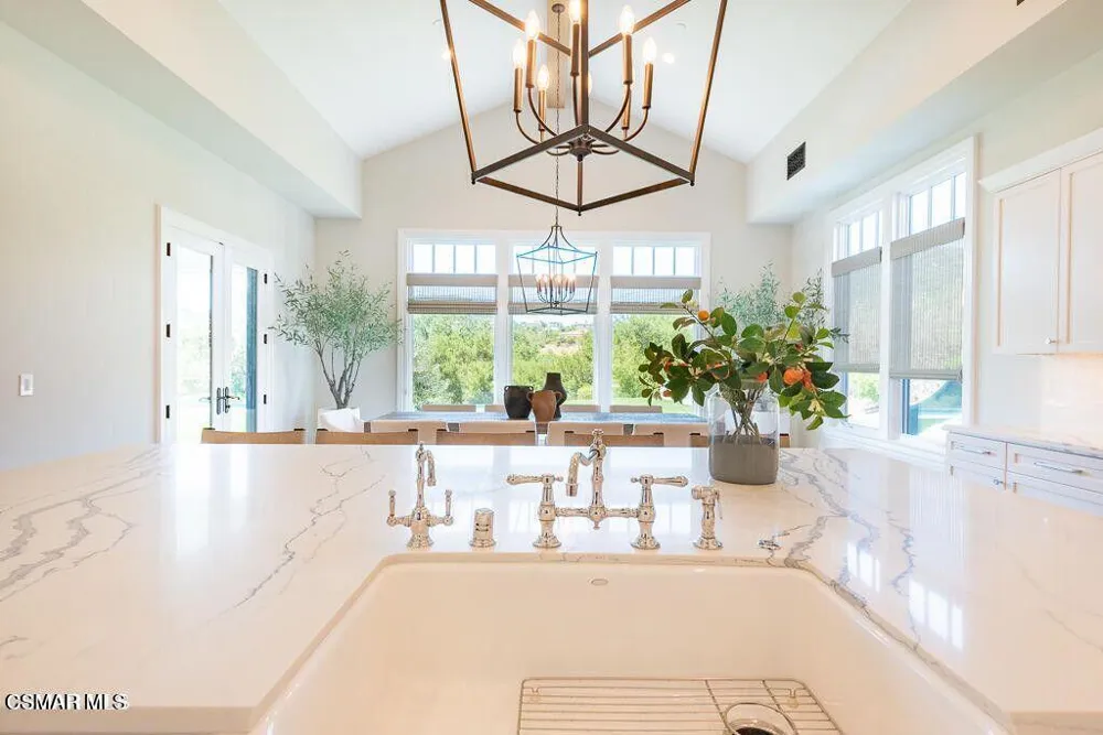 2969 Calbourne Lane Westlake Village, CA 91361
