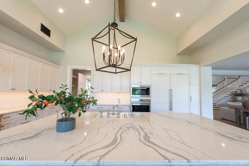 2969 Calbourne Lane Westlake Village, CA 91361