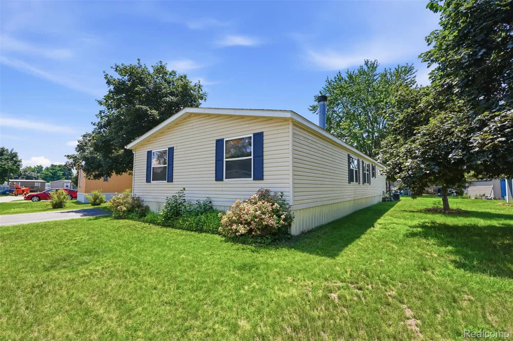 4634 Butternut Street Clarkston City, MI 48348