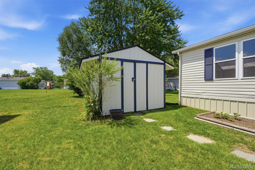 4634 Butternut Street Clarkston City, MI 48348