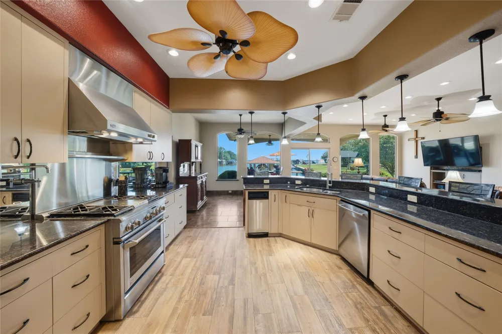 2547 Groves Drive Tool, TX 75143