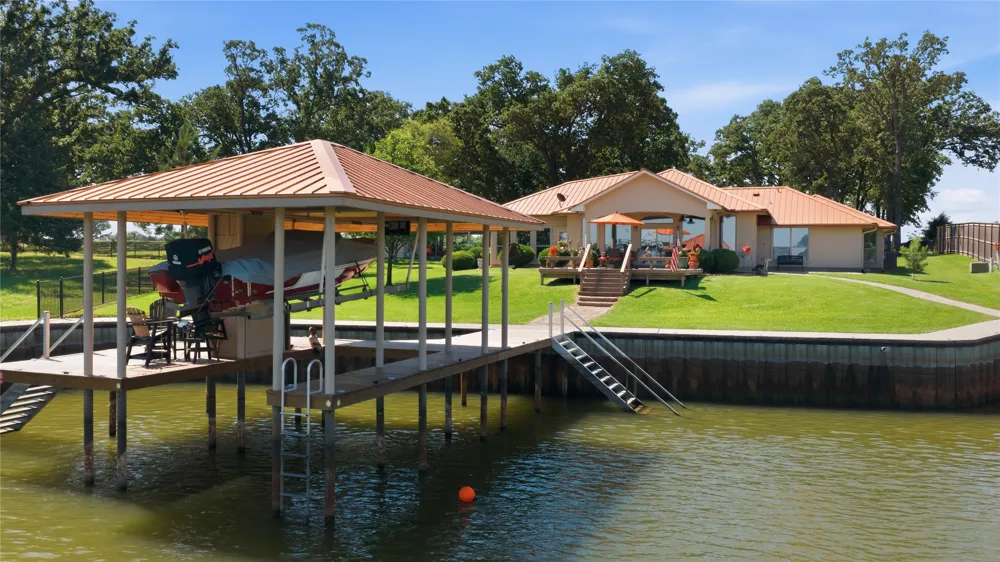 2547 Groves Drive Tool, TX 75143