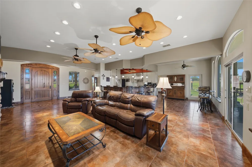 2547 Groves Drive Tool, TX 75143