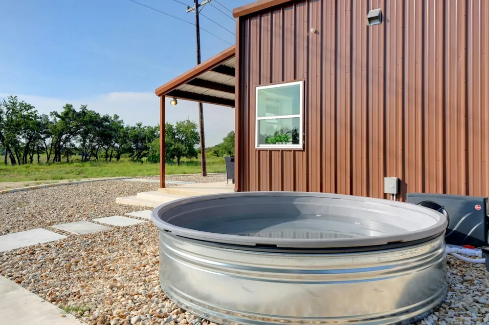 8952 Ranch Rd 165 Blanco, TX 78606
