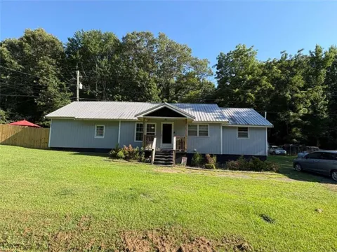1049 Prior Station Road