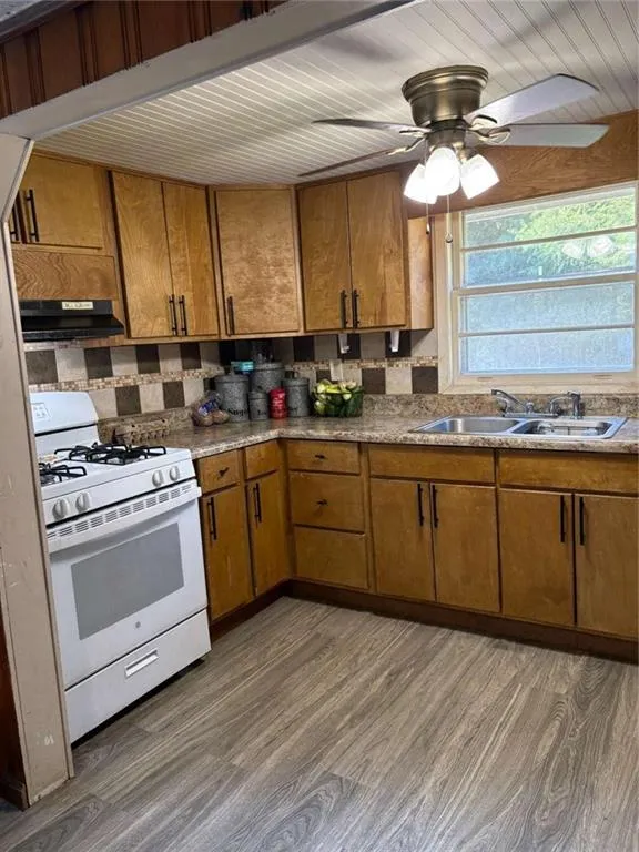 1049 Prior Station Road Cedartown, GA 30125