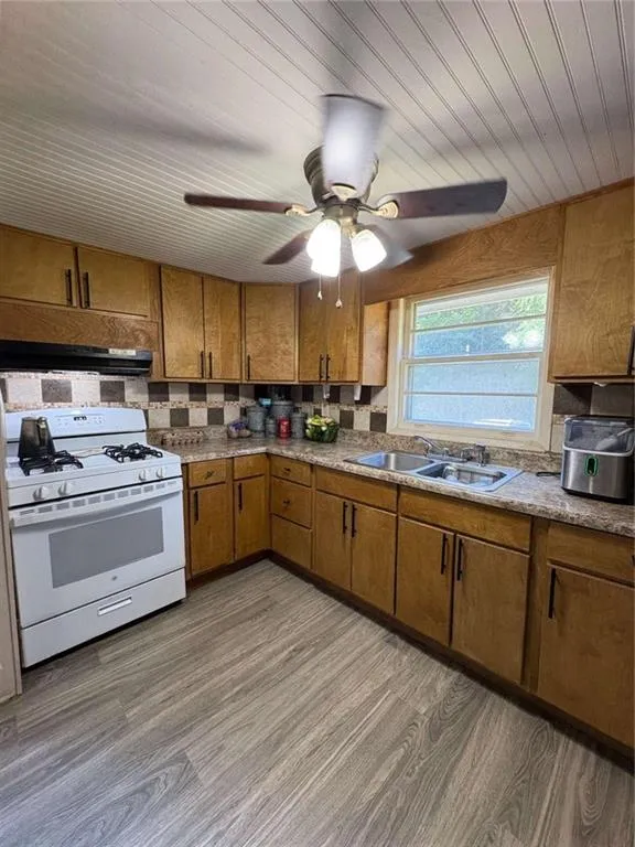 1049 Prior Station Road Cedartown, GA 30125