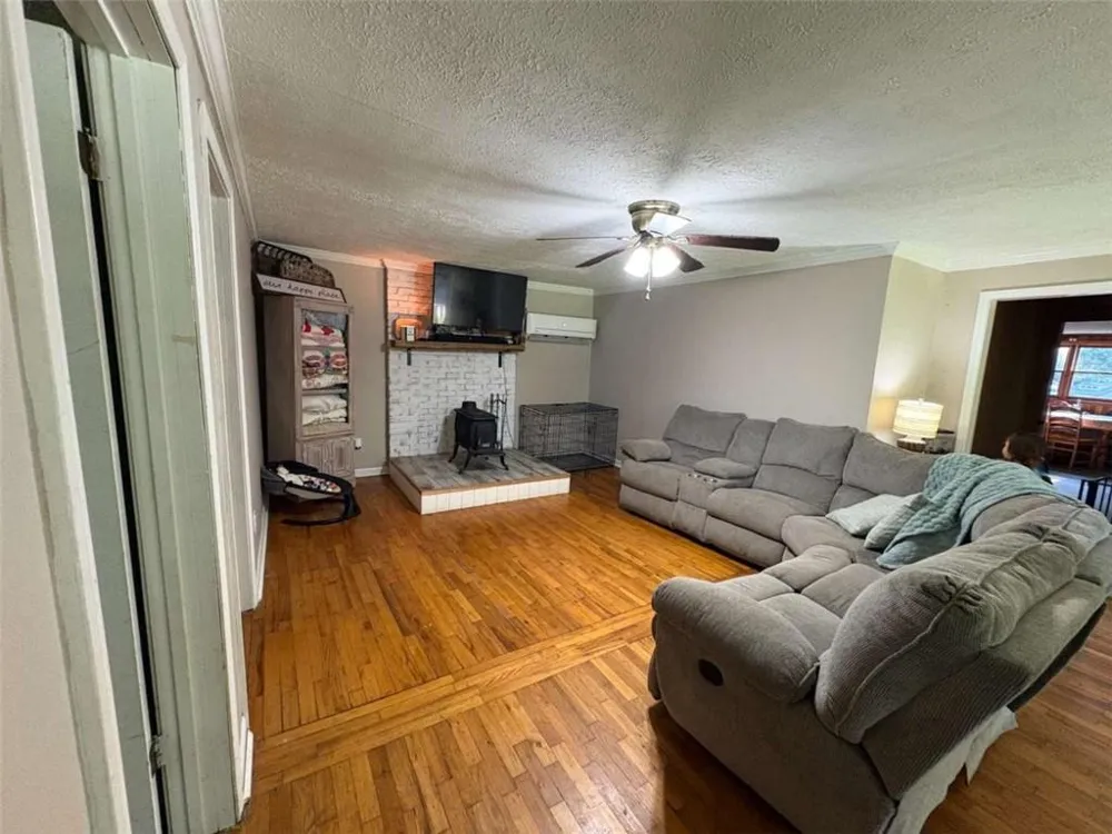 1049 Prior Station Road Cedartown, GA 30125