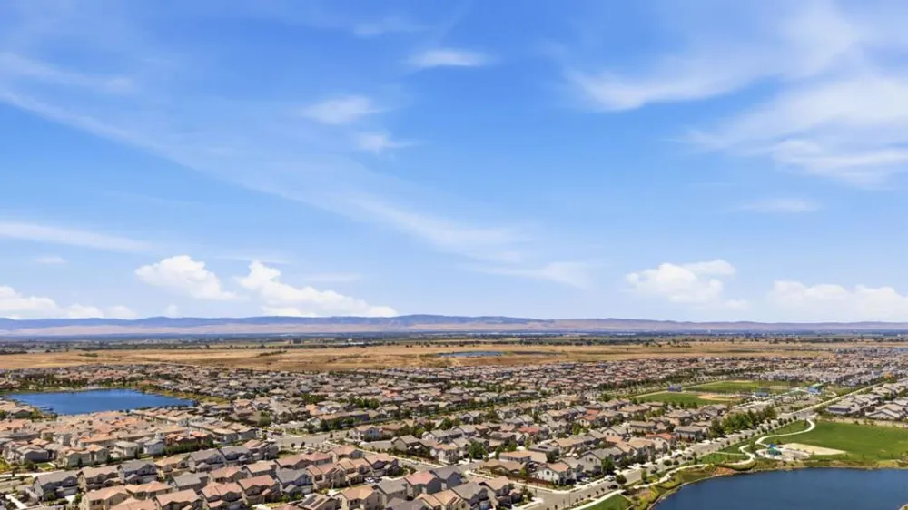 1702 Plumas Drive Lathrop, CA 95330