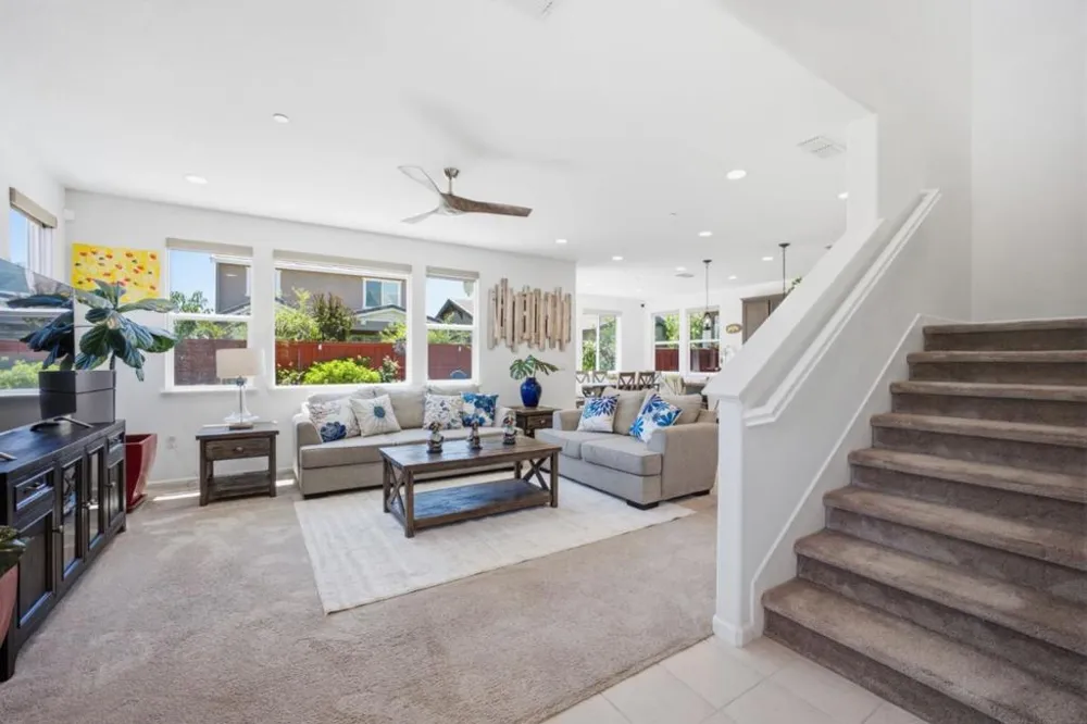1702 Plumas Drive Lathrop, CA 95330
